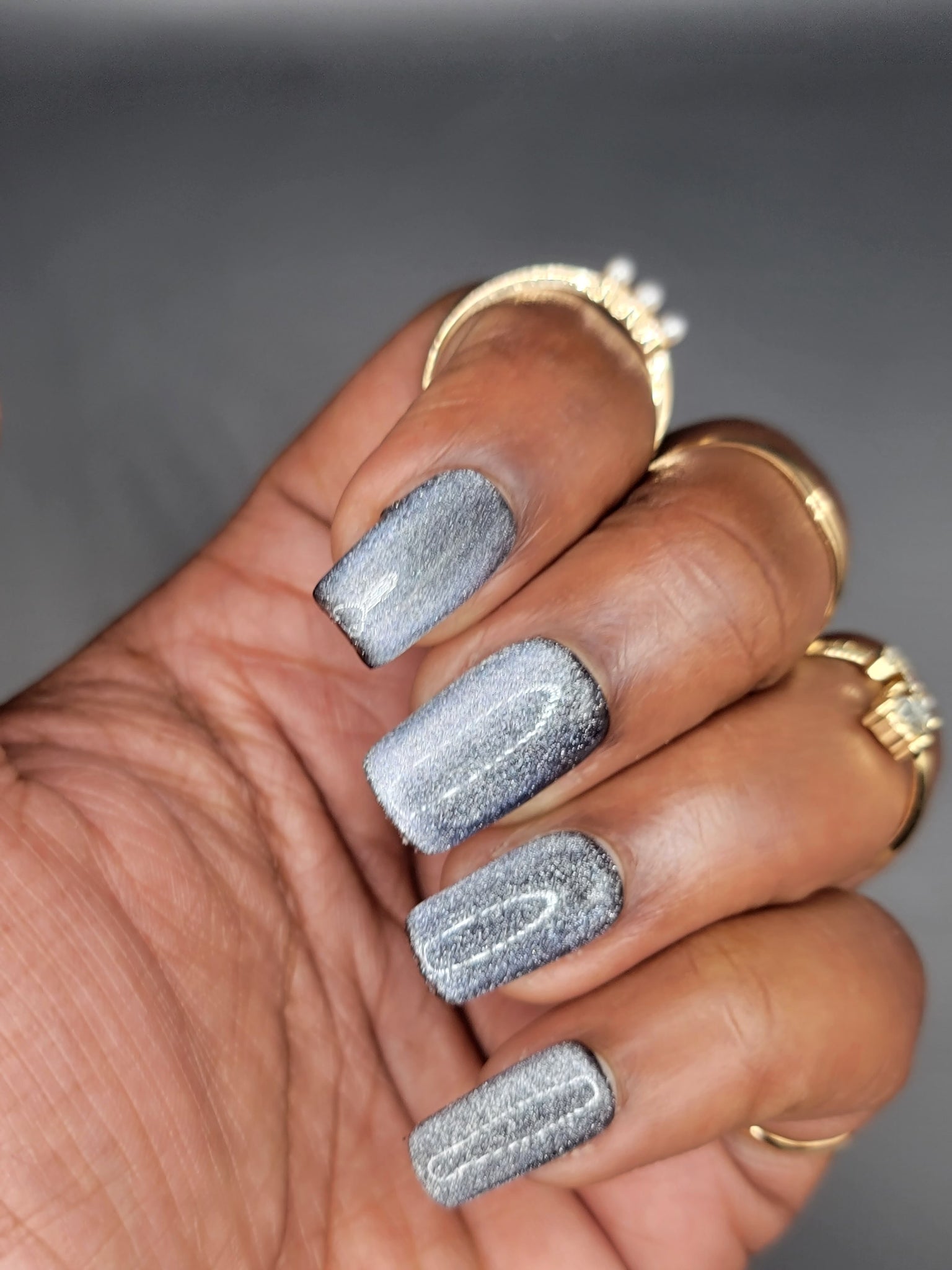 Silver Glam Magnatized Nails